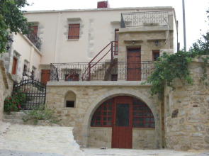 Patriko Traditional Residence