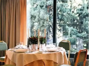 The Park Hotel Piraeus