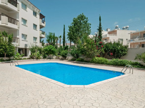 Artemis Cynthia Complex