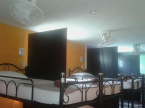 Baan Mook Anda Hostel