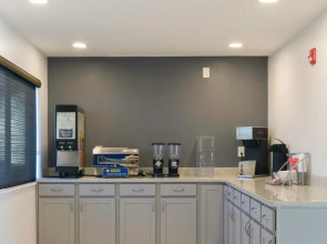 Americas Best Value Inn East Peoria