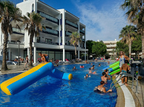 Pins Platja Apartments