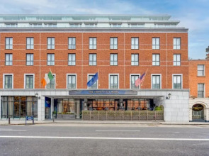 The Trinity City Hotel