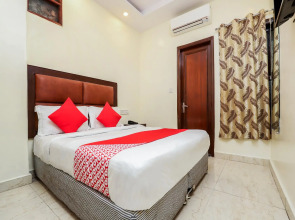 OYO 29389 Delhi Empire