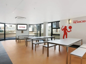 Space Hotel - Hostel