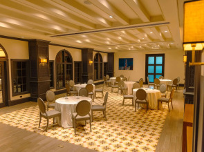 Bristol Panama, a Registry Collection Hotel