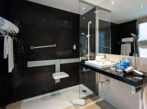 Hotel Cádiz Paseo del Mar Affiliated by Meliá