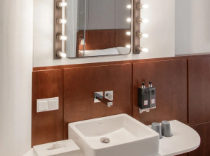 Ruby Lilly Hotel Munich