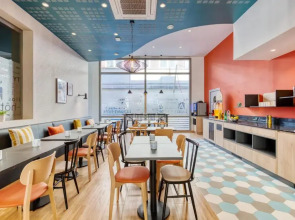 Appart'City Confort Paris Clichy Mairie