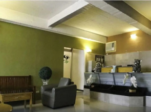 Quoalla Hotel Makati