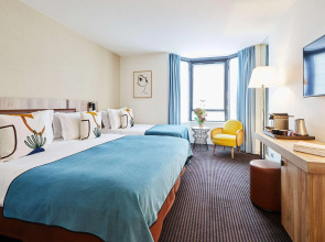 Plaza Tour Eiffel Hotel