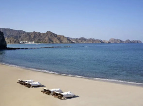 Al Bustan Palace, a Ritz-Carlton Hotel