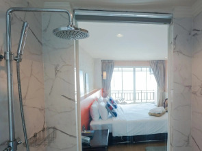 Seaside Jomtien Beach