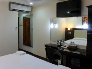 Lost Horizon Beach Dive Resort