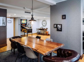 Отель Pentahotel Reading