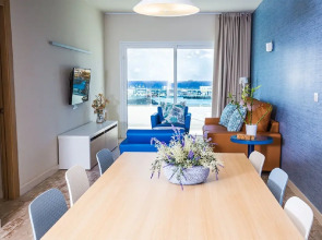 Отель HOVIMA La Pinta Beachfront Family