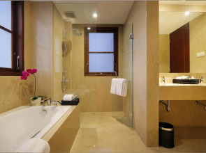 Royal Tulip Springhill Resort Jimbaran