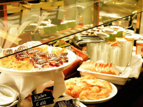 Trans World Hotel Donauwelle