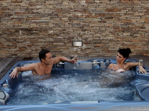 Euphoria Club Hotel & Resort