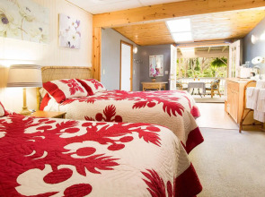 Aloha Junction Bed and Breakfast