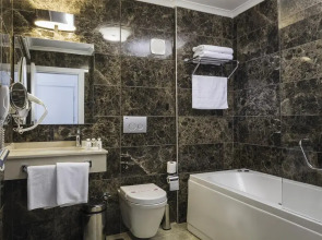 Uslu Otel Royal Yachting