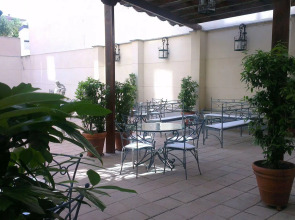 Hotel Ele Puente Romano