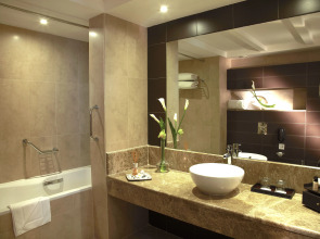 Cristal Hotel Abu Dhabi