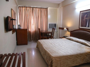 Hotel Tourist Deluxe