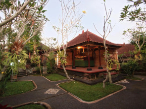 Omah D'Taman Hotel by EPS