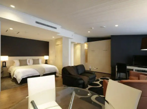 The Ridge Hotel & Apartments