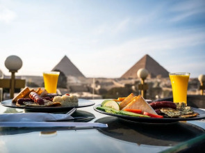 Shadow Pyramids View INN