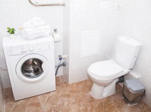 Апартаменты на улице Еремеева 38