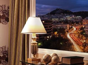 Отель Divani Caravel