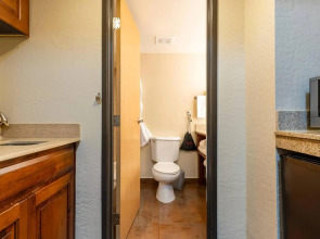 Grand Canyon Hotel & Suites