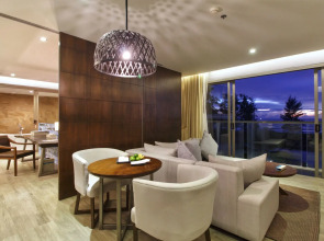 Le Coral Beach Resort and Cafe