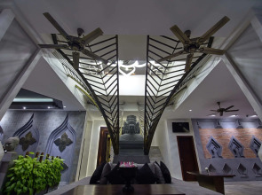 Central Suite Residence