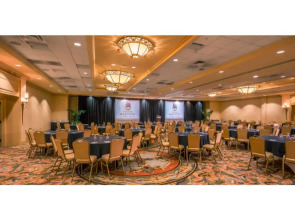 Anaheim Majestic Garden Hotel