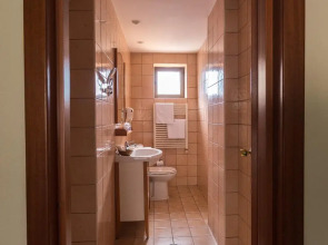 Hotel Opera by ZEUS International