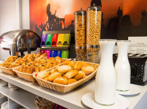 Отель Hotel Inn Design Paris Porte de Saint-Ouen