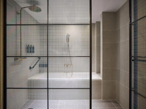 Sheraton Hong Kong Hotel & Towers