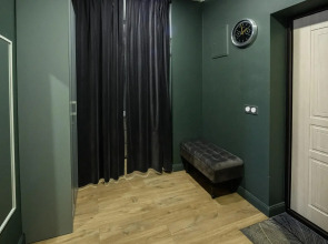 Абри Люкс на Революции, 24