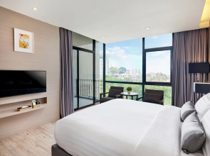 Altera Hotel and Residence