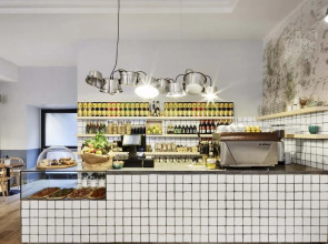 Hostel Generator Rome