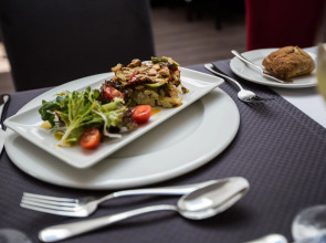 Santa Cruz Village Hotel