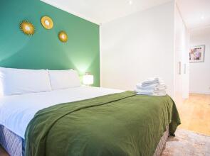 One Bed Serviced Apt in Farringdon