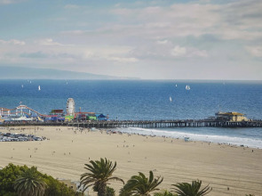 Fairmont Miramar Hotel