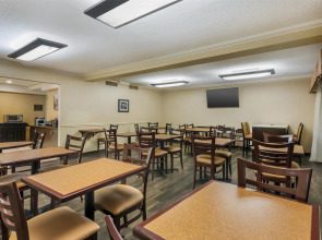 Best Western Plus Garden Court Inn