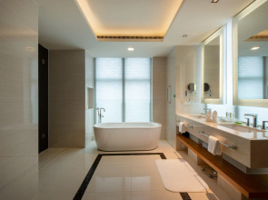 Junluxe Hotel Guangzhou Science City-Free Shuttle Bus Service to Guangzhou Canton Fair