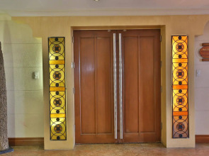 Crown Regency Suites & Residences - Mactan