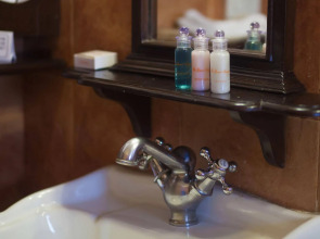 The Grand Imperial - Heritage Hotel